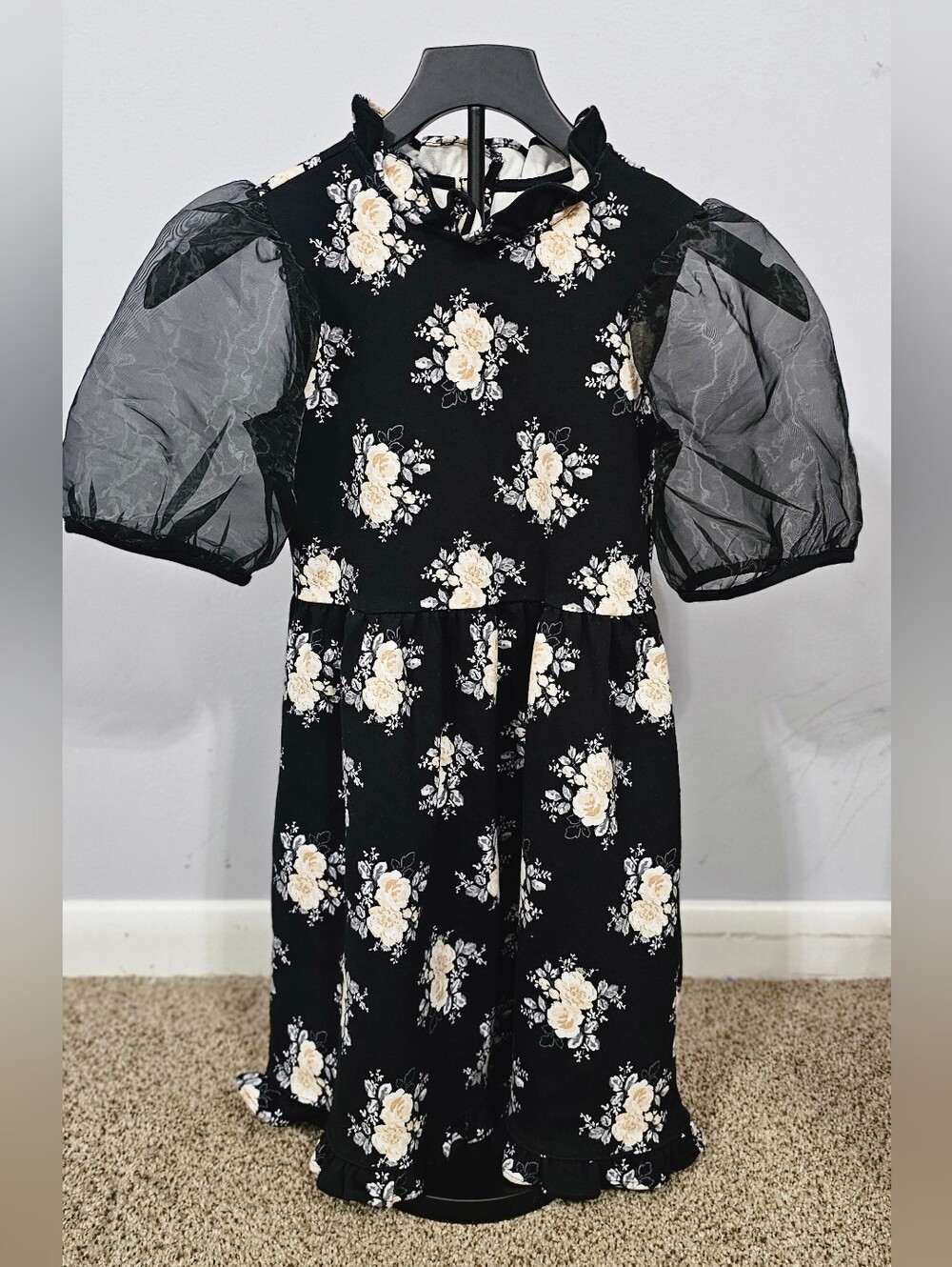 The Janie and Jack Floral Puff Sleeve Ponte Dress Size 8